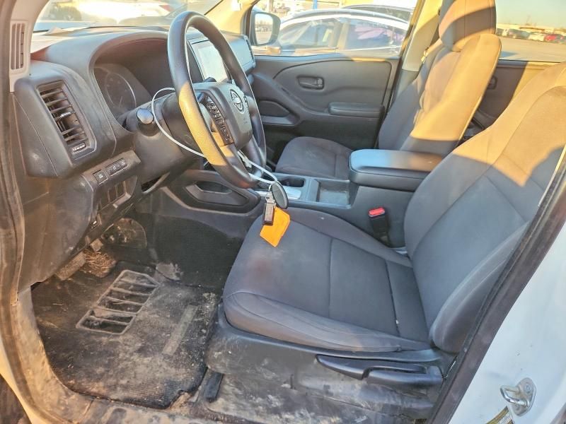 2022 Nissan Frontier s