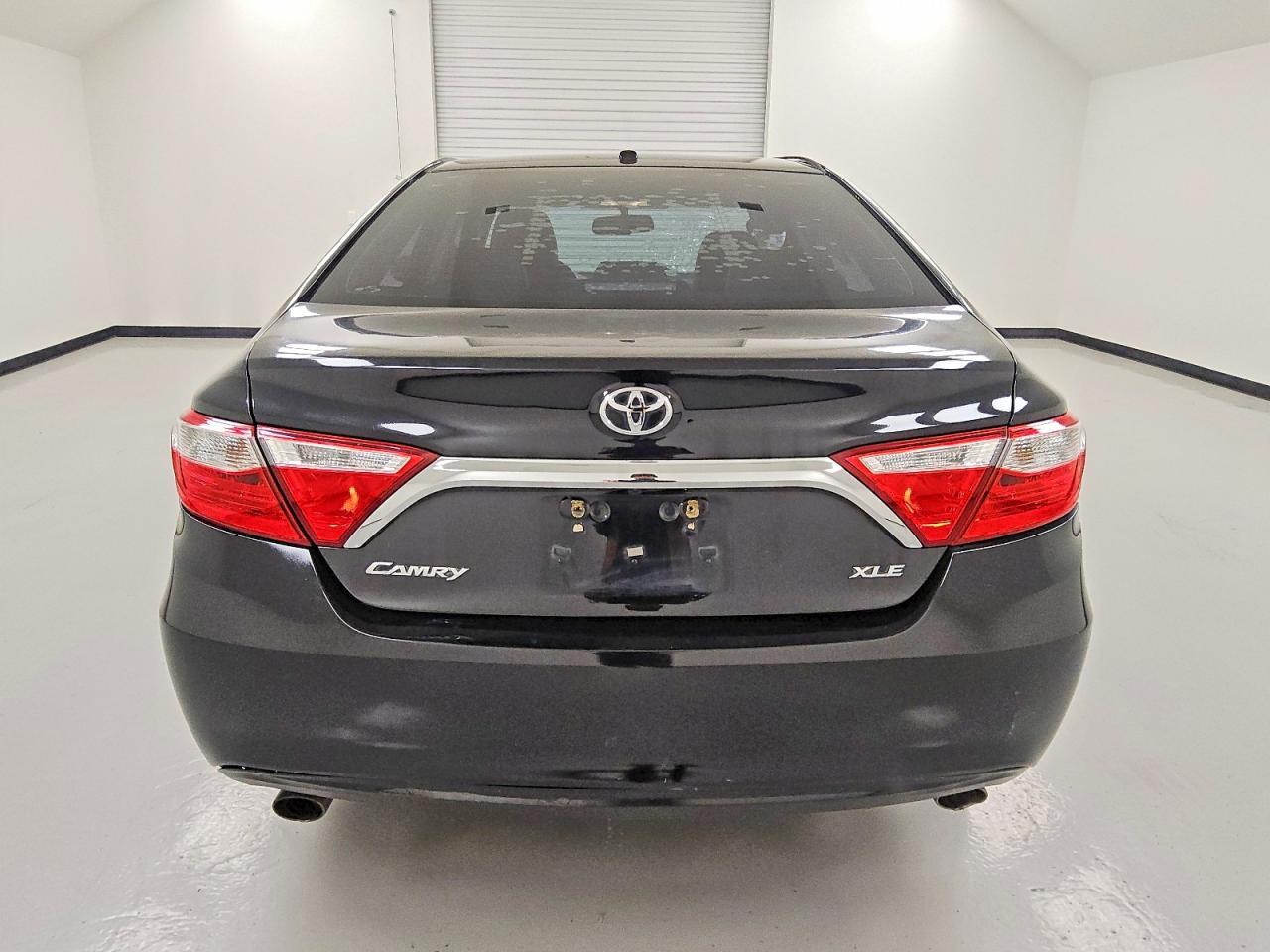2016 Toyota Camry xse