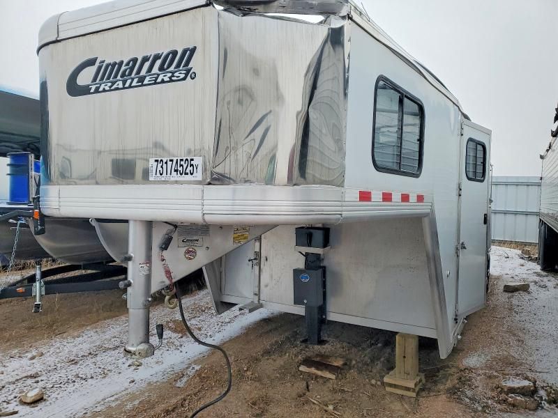 2013 Cimr Trailer-Horse Trailer