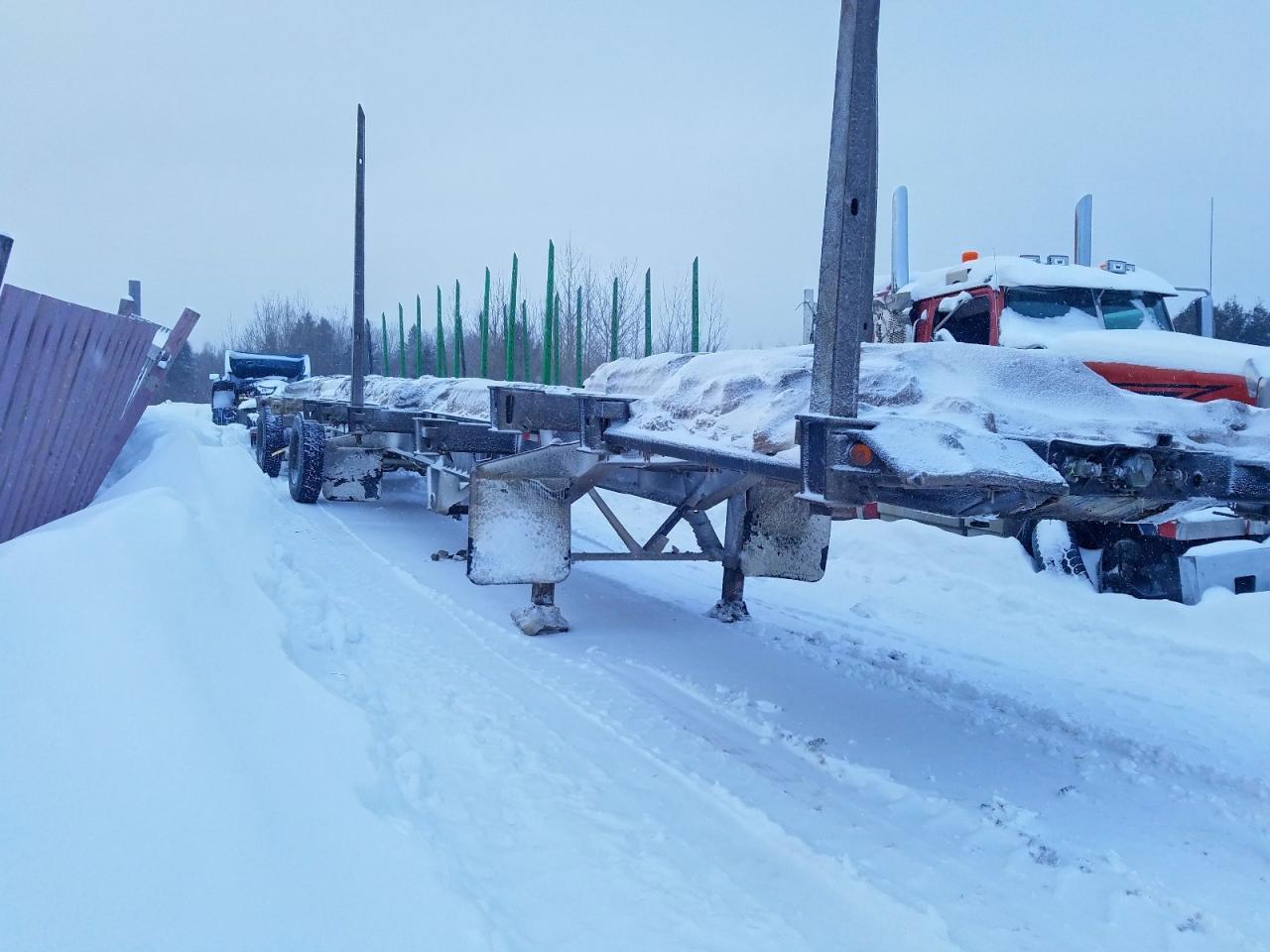2006 Manac Inc Trailer