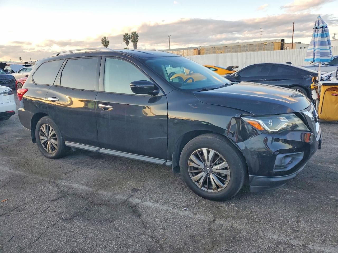 2019 Nissan Pathfinder s