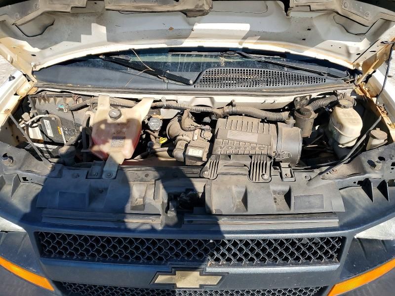 2017 Chevrolet Express 2500 Delivery Van