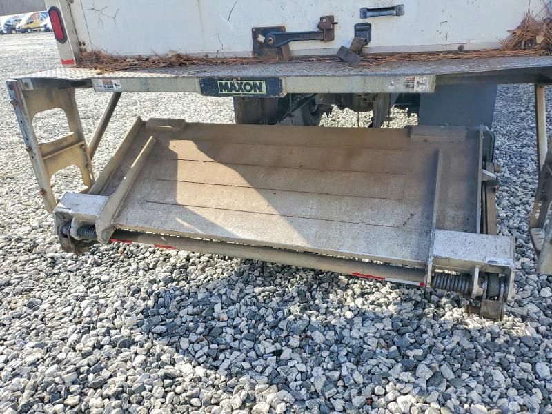 2015 Freightliner Business Class M2 box Truck