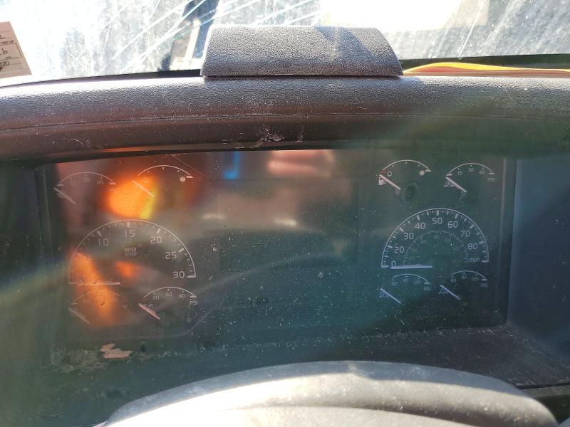 2020 Volvo VNR Semi Truck