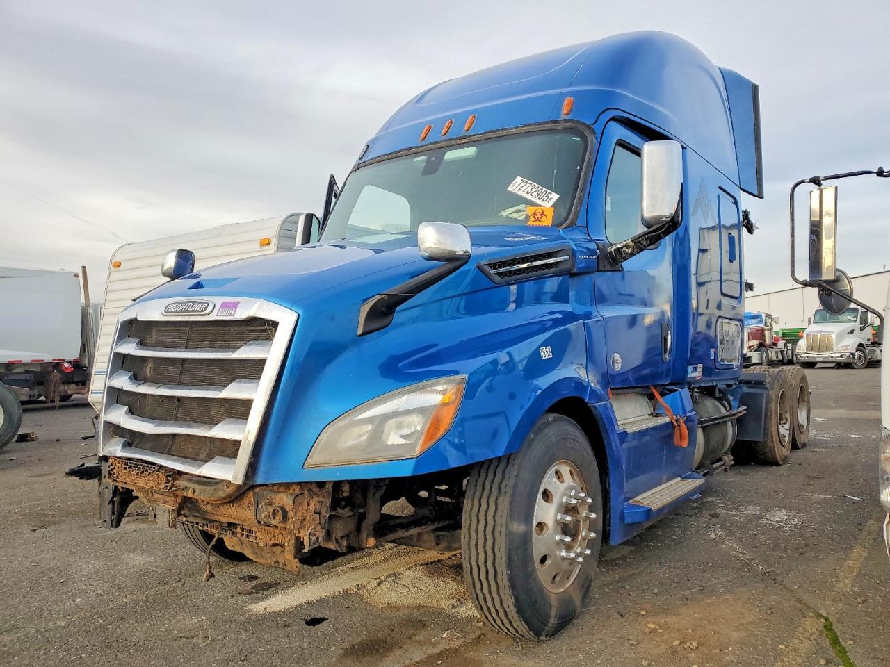 2019 Freightliner Cascadia 126 Truck Cab AND Chassis