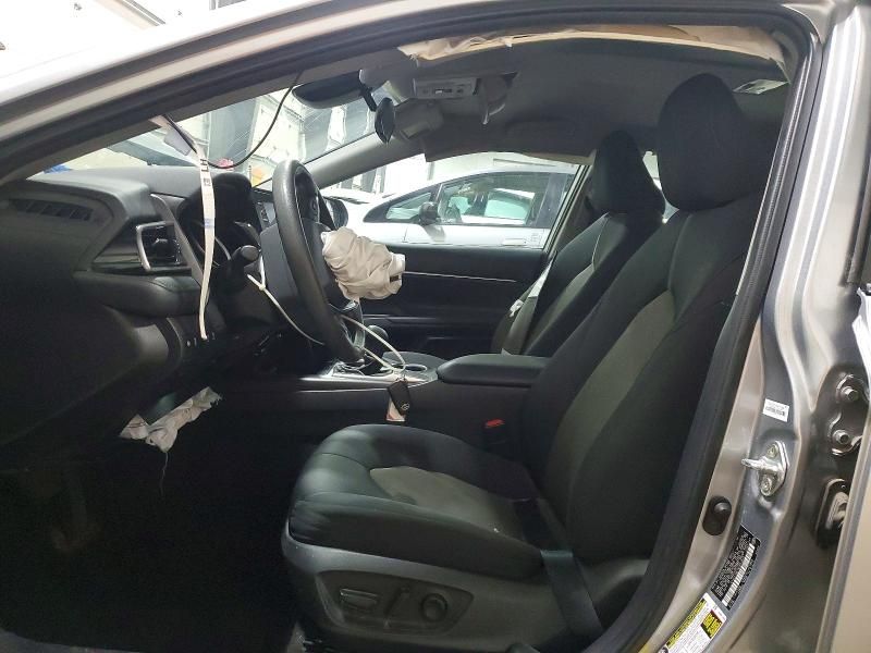 2022 Toyota Camry le