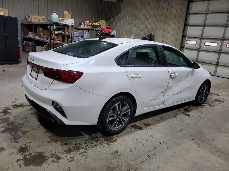 2024 KIA Forte lx