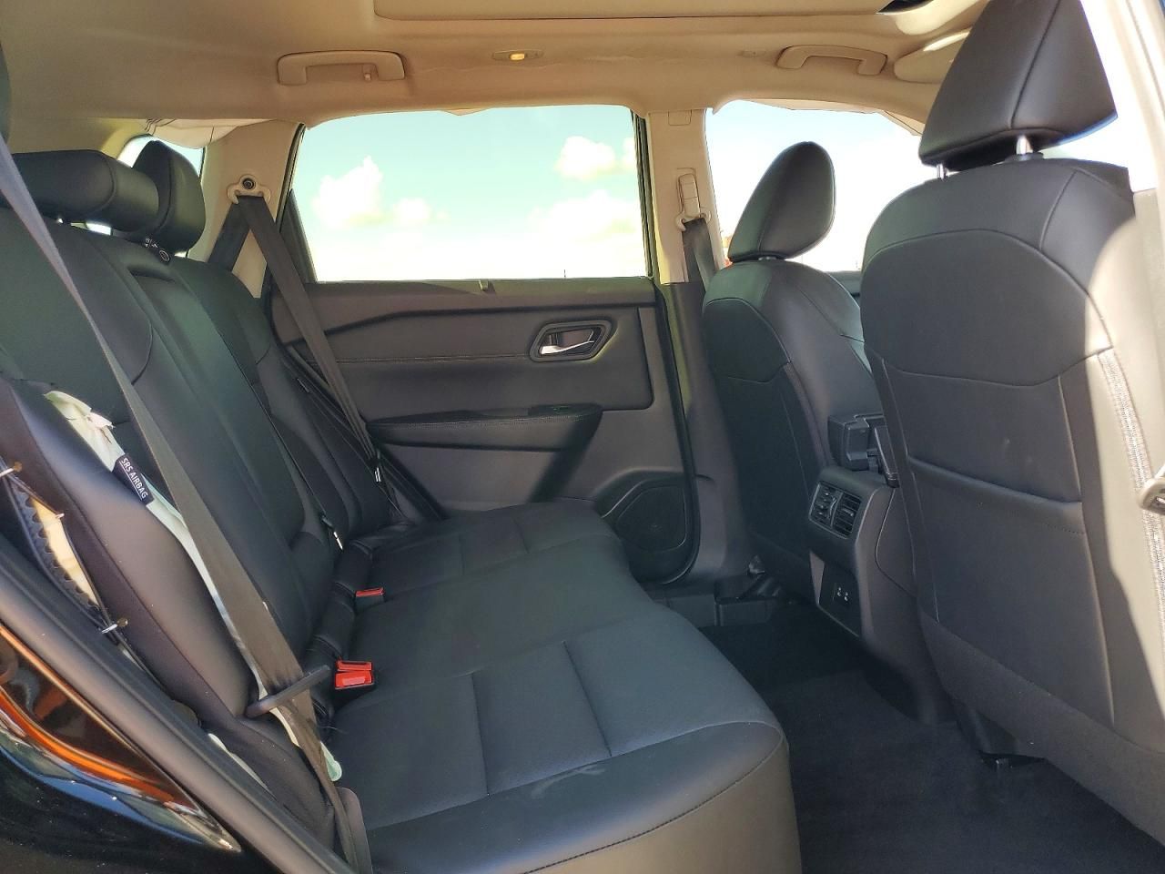 2024 Nissan Rogue sv