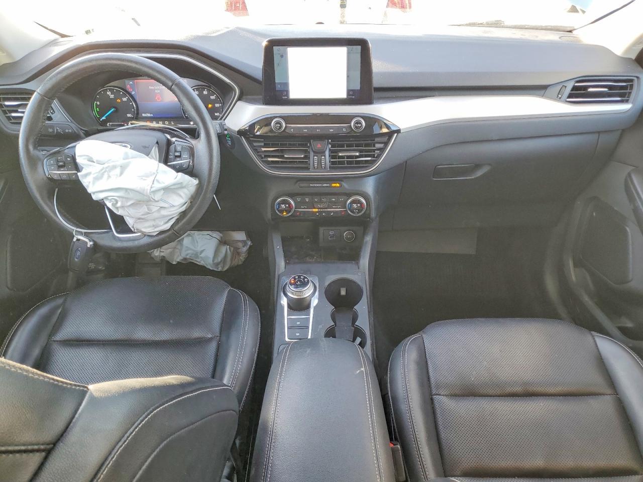 2021 Ford Escape sel