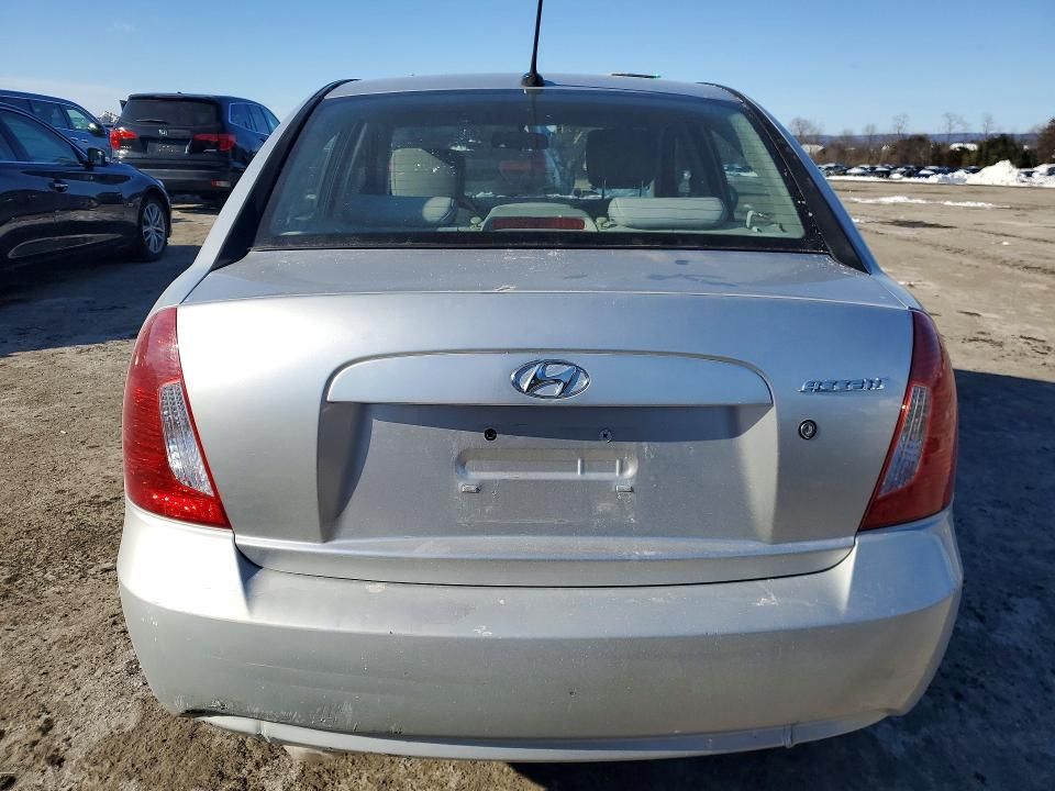 2011 Hyundai Accent gls