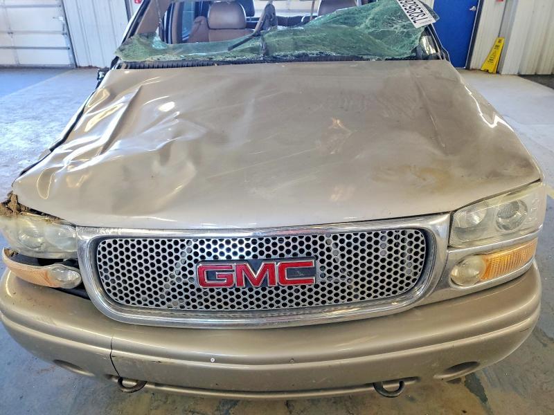 2004 GMC Yukon Denali