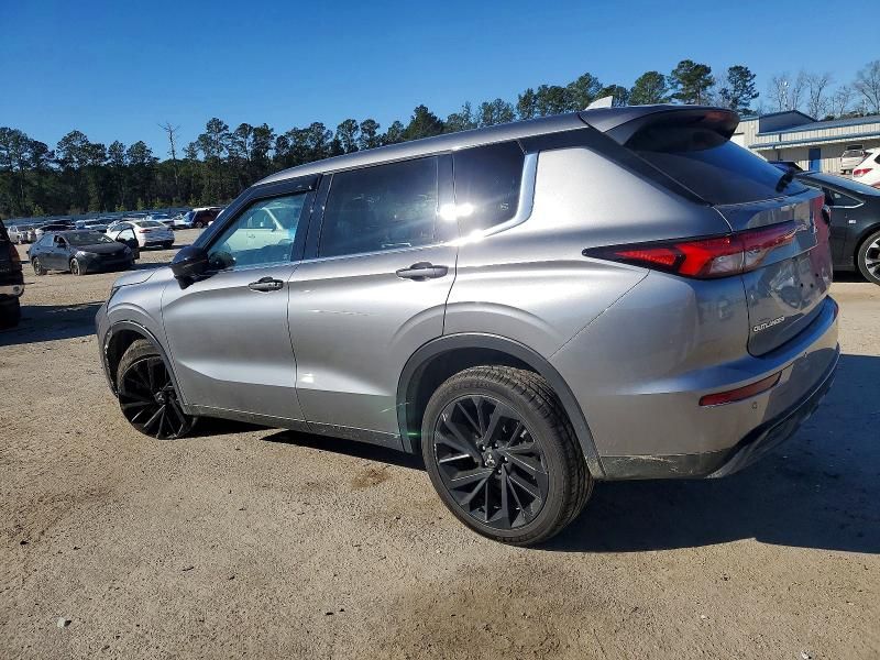 2023 Mitsubishi Outlander se