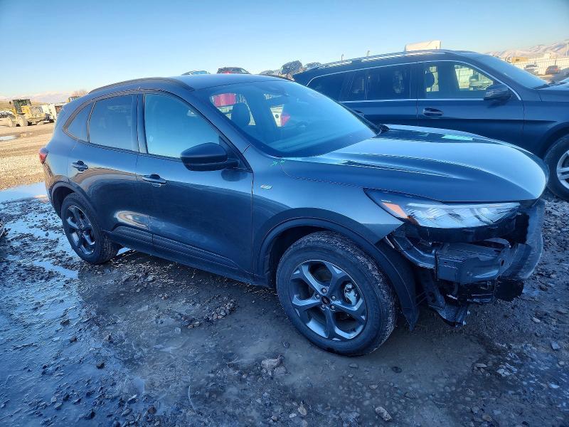 2025 Ford Escape st Line
