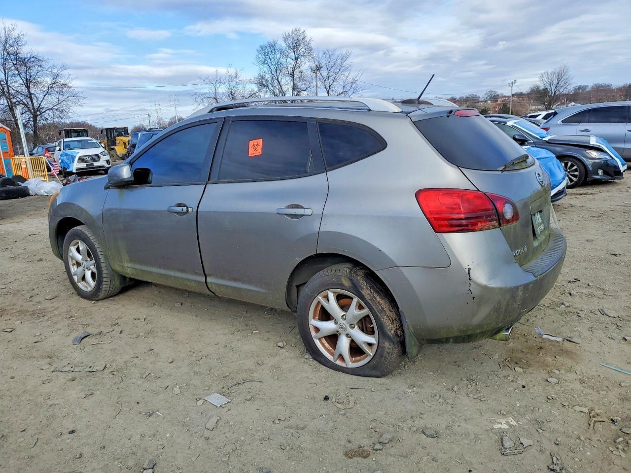 2008 Niss Rogue s