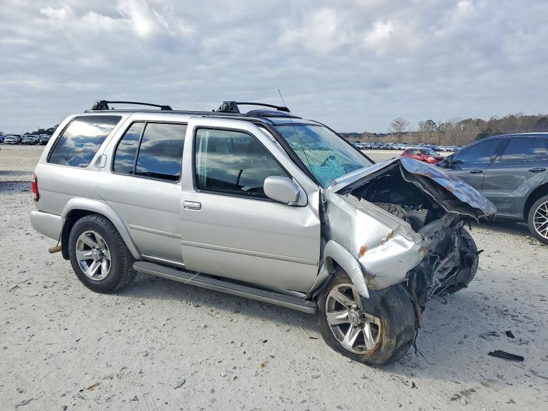 2004 Nissan Pathfinder le