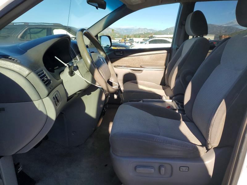 2009 Toyota Sienna ce