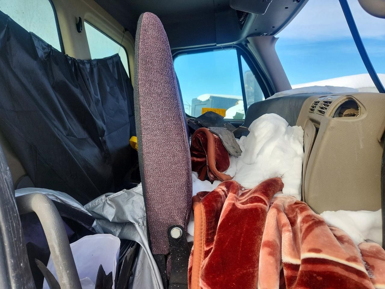 2014 Freightliner Cascadia Semi Truck