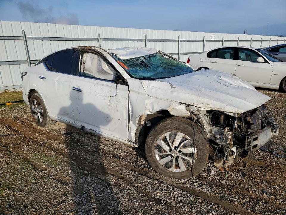 2021 Nissan Altima 2.5 s