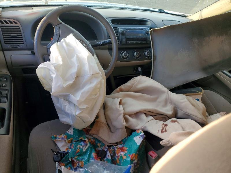 2006 Toyota Camry le