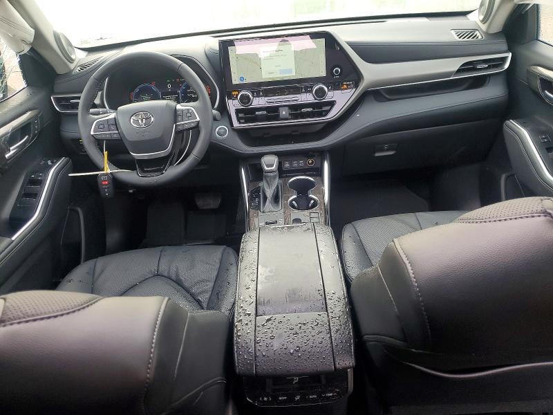 2025 Toyota Highlander Hybrid Limited