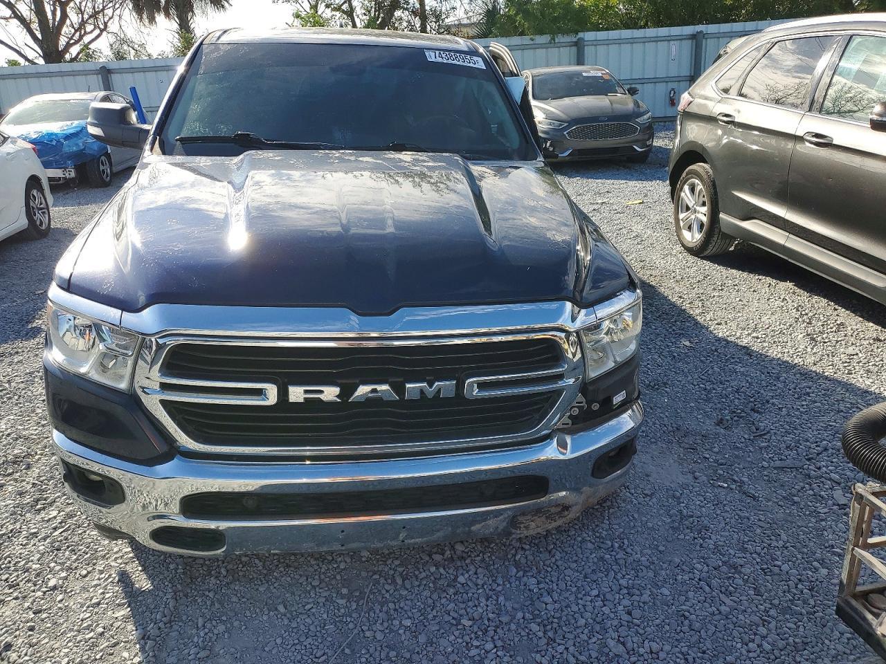2020 Dodge Ram 1500 big Horn/lone Star