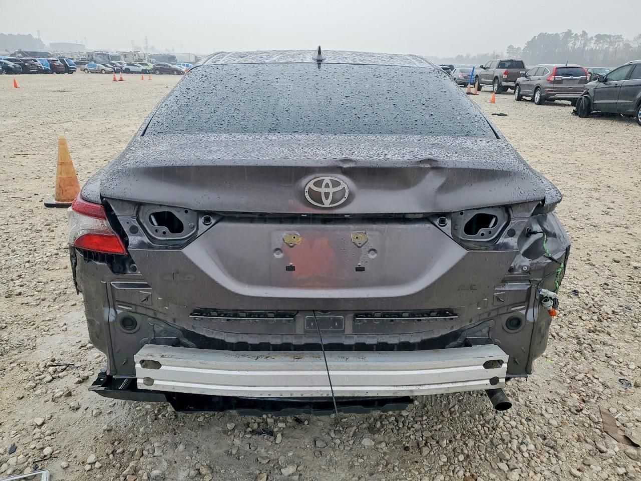 2021 Toyota Camry le