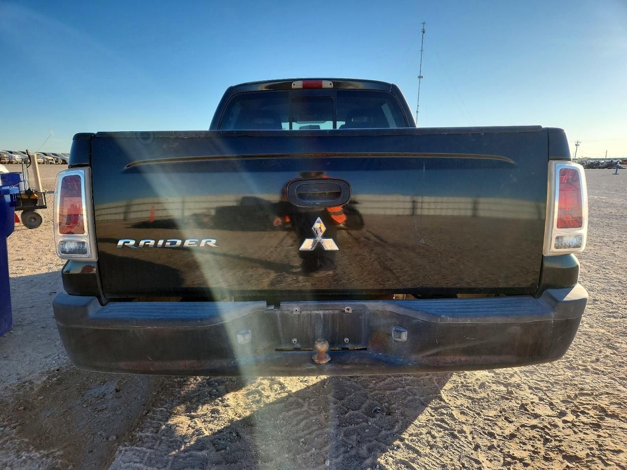 2007 Mitsubishi Raider ls