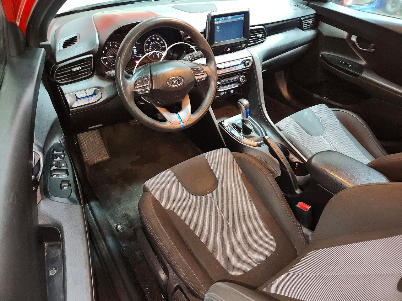 2019 Hyundai Veloster Base