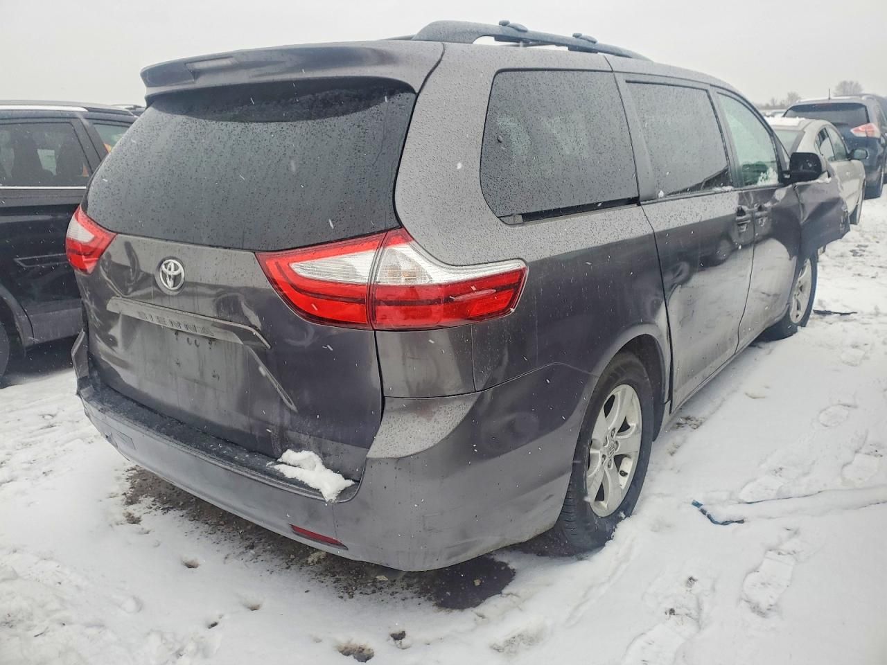 2015 Toyota Sienna le