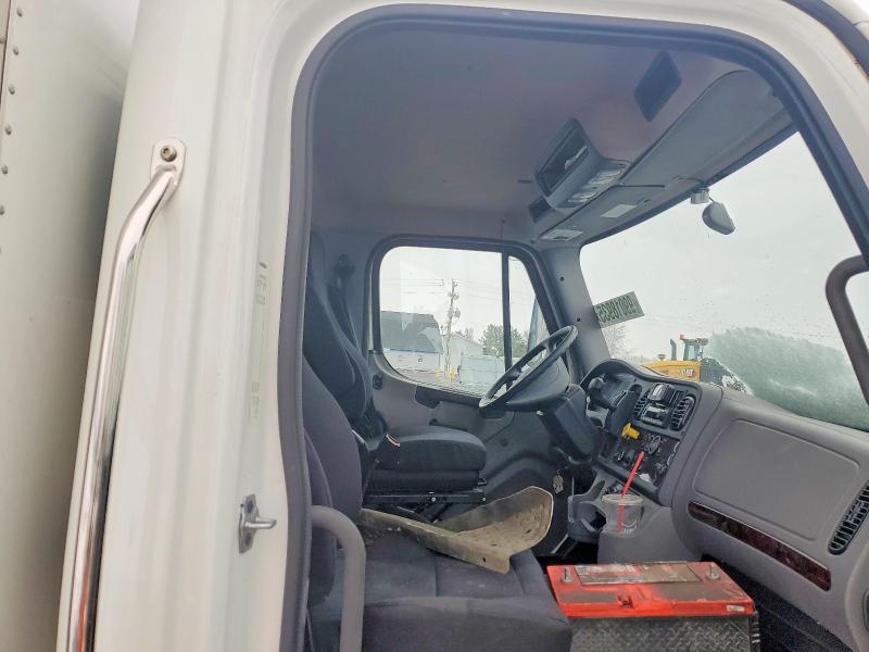 2020 Freightliner Business Class M2 box Truck