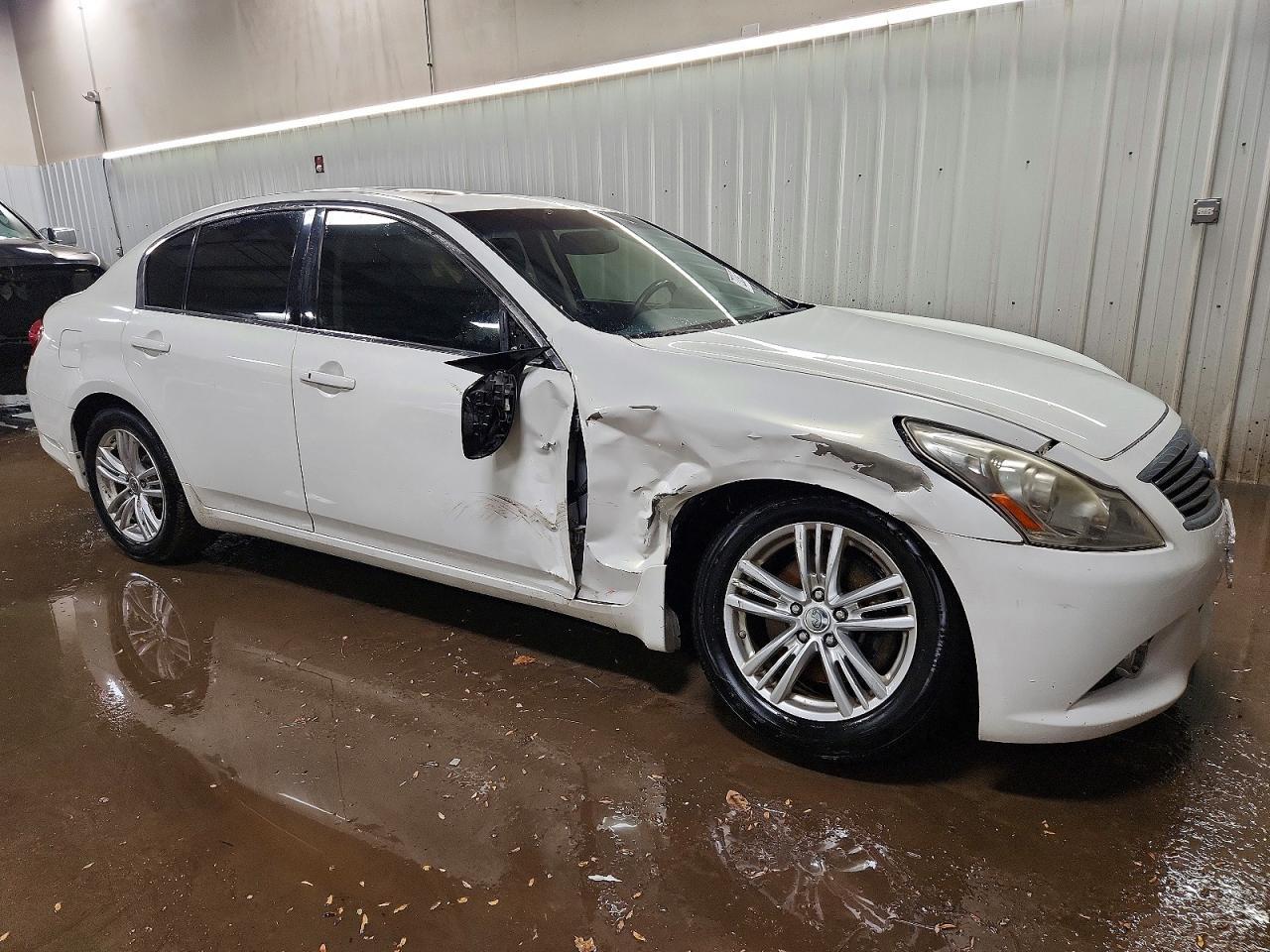 2013 Infinity G37 Sedan x