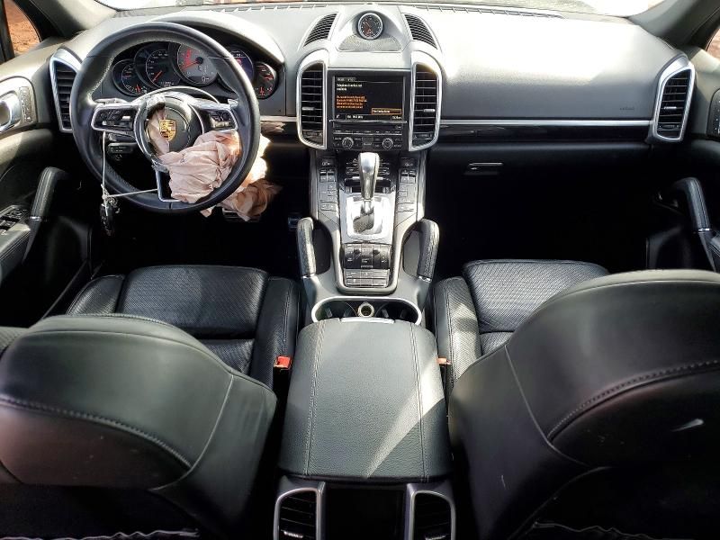 2016 Porsche Cayenne s