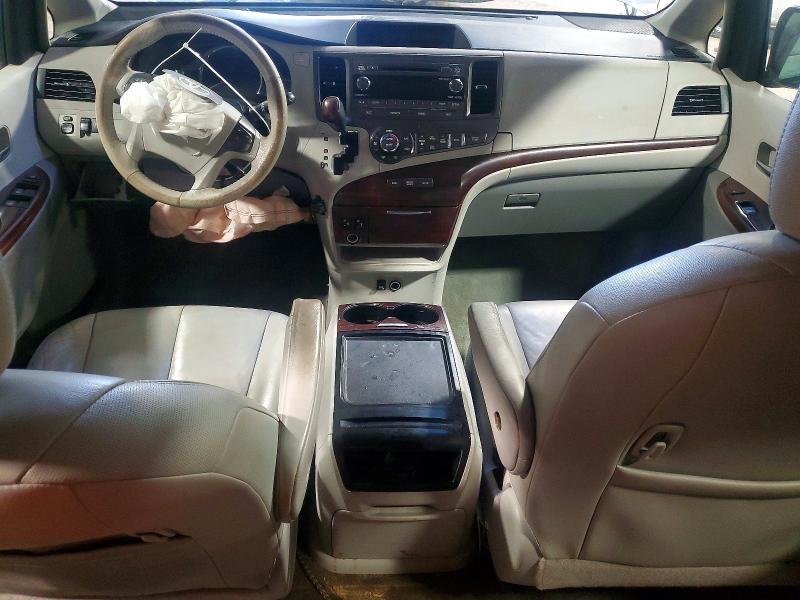 2012 Toyota Sienna xle