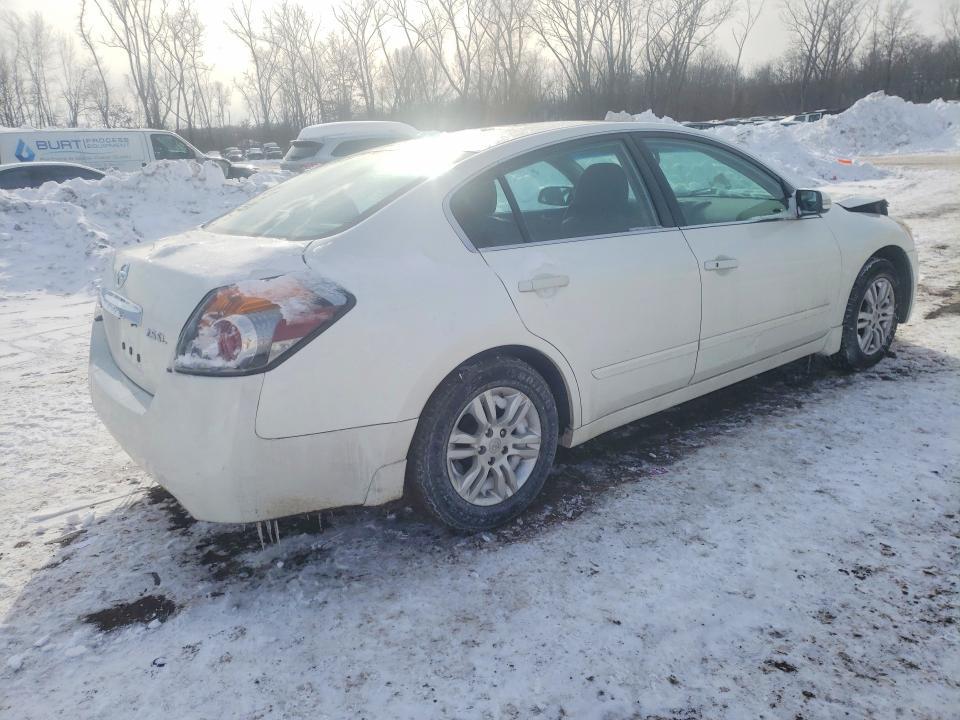 2011 Nissan Altima Base