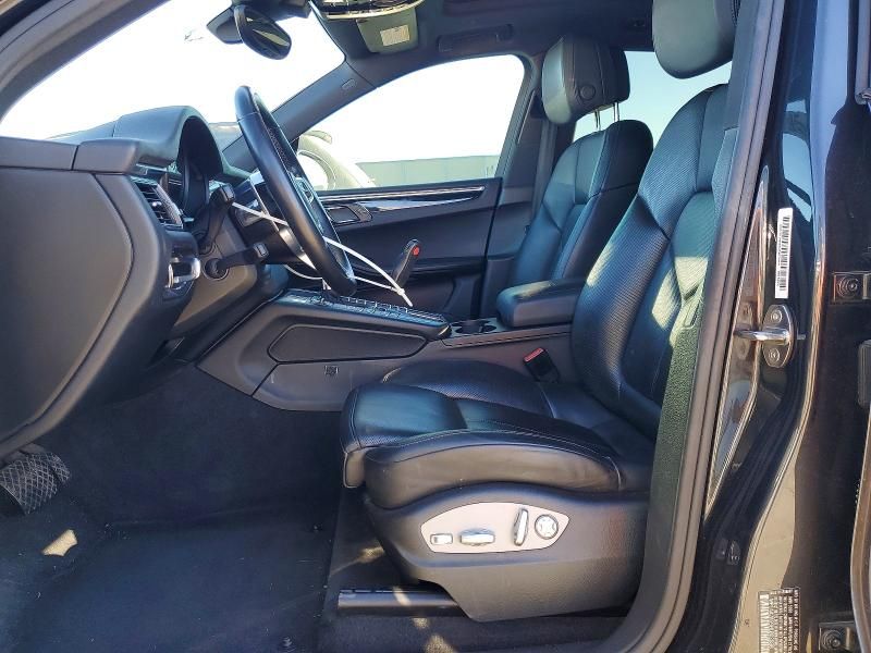 2017 Porsche Macan