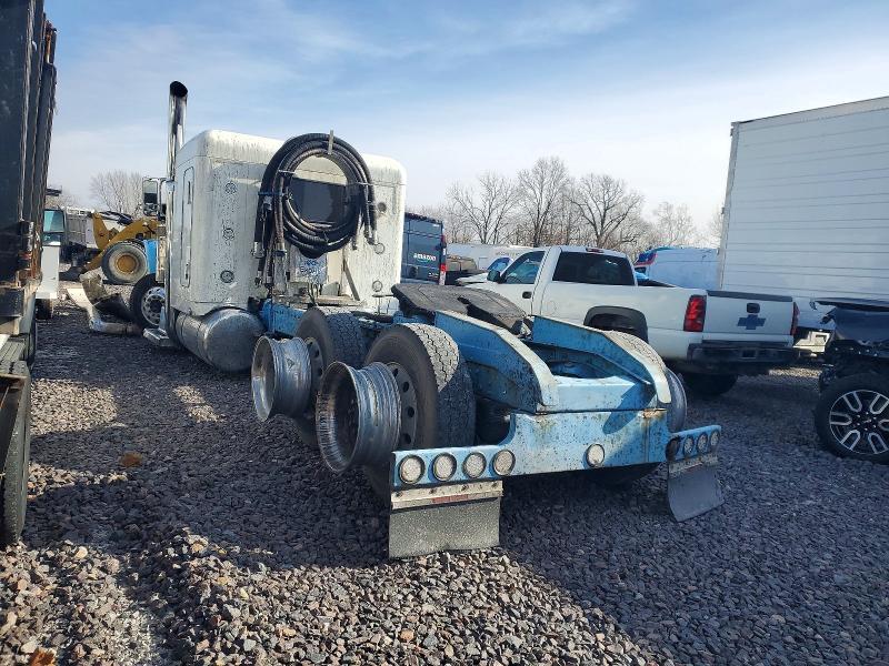 2003 Peterbilt 379EXHD-Semi Truck