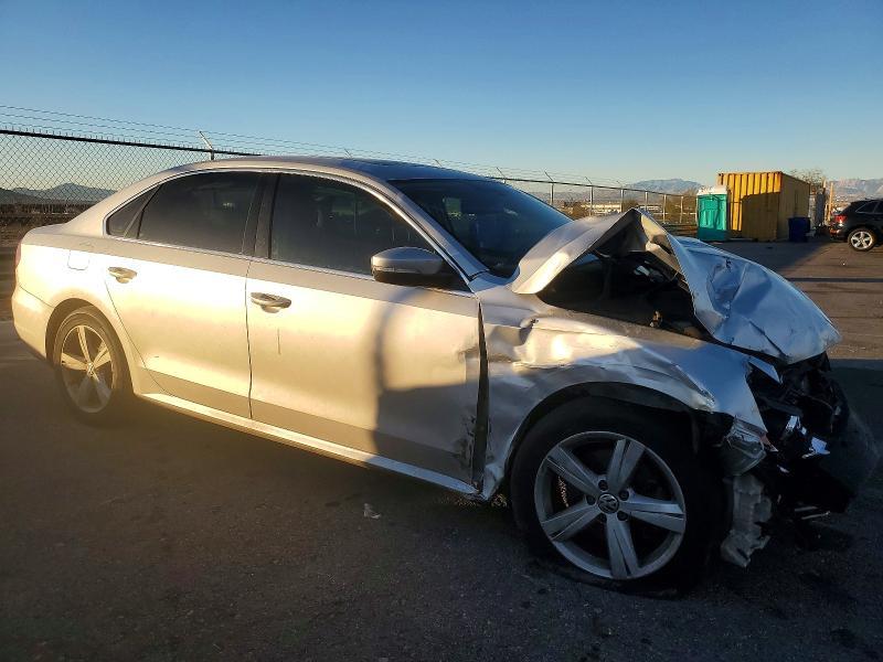 2013 Volkswagen Passat se