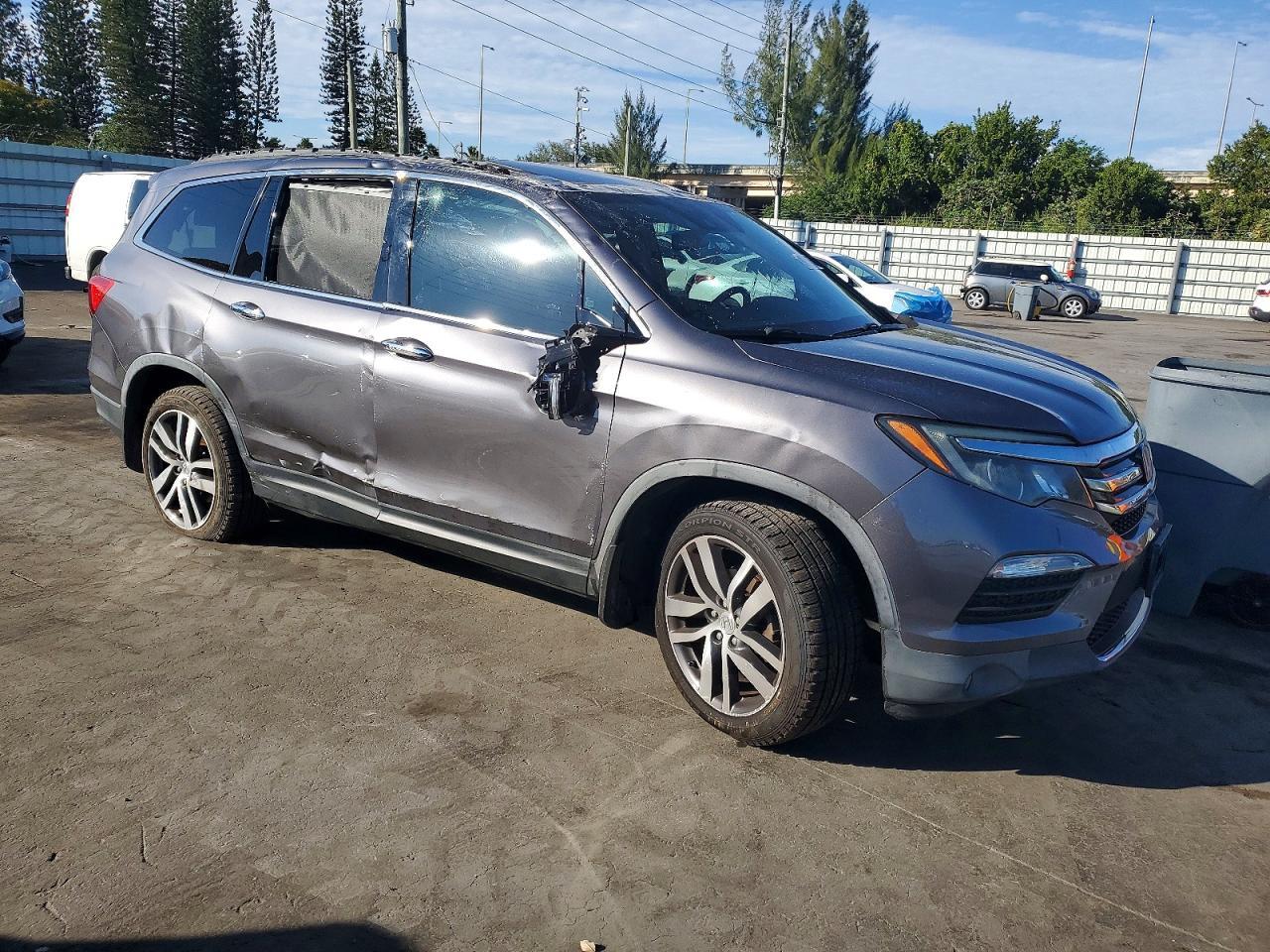 2017 Honda Pilot Touring