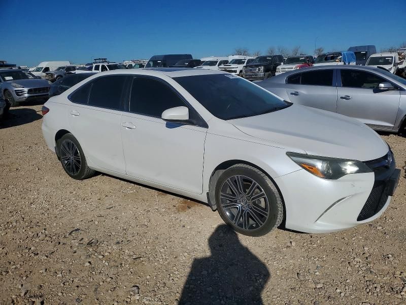 2016 Toyota Camry le