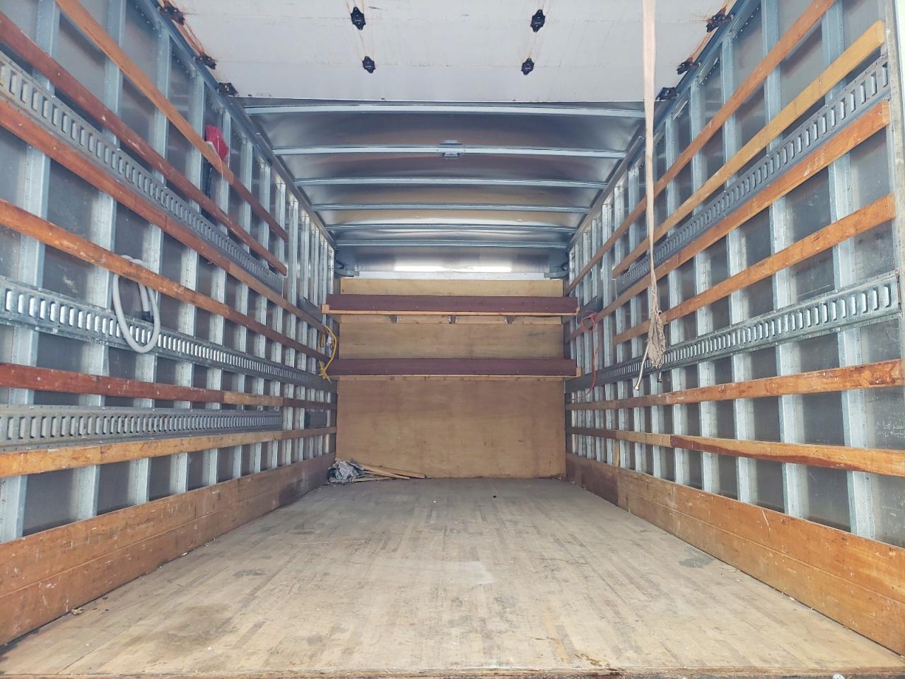 2020 Hino 195 BOX Truck