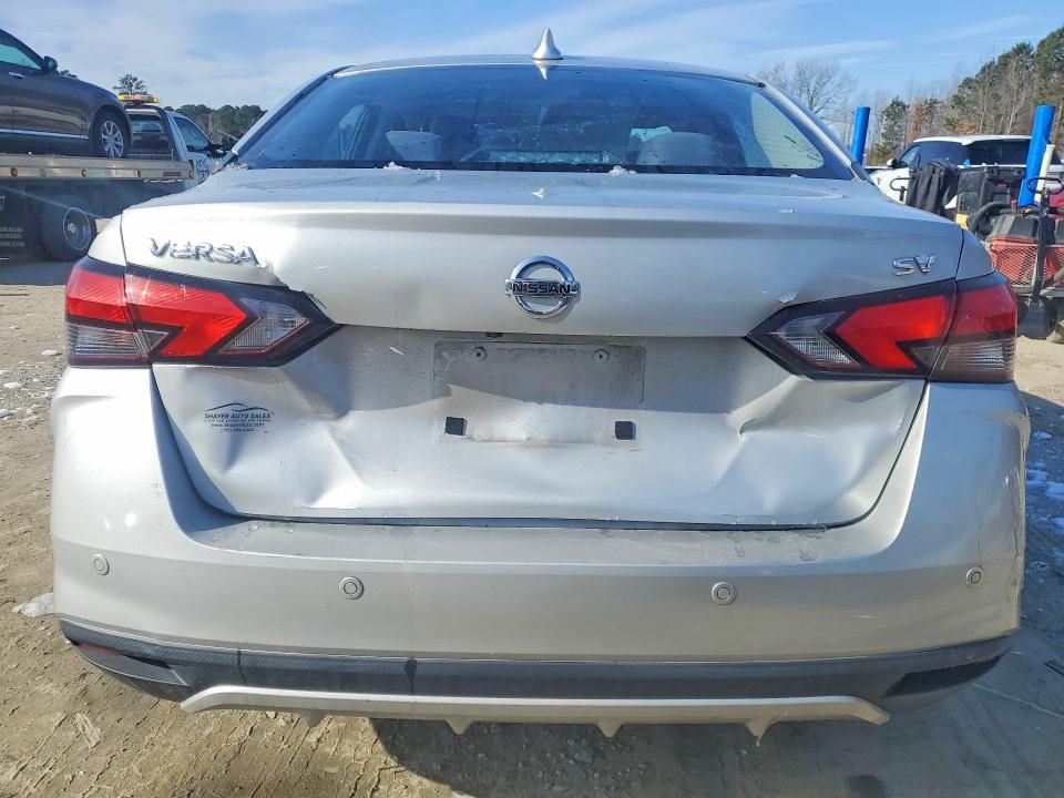 2021 Nissan Versa sv