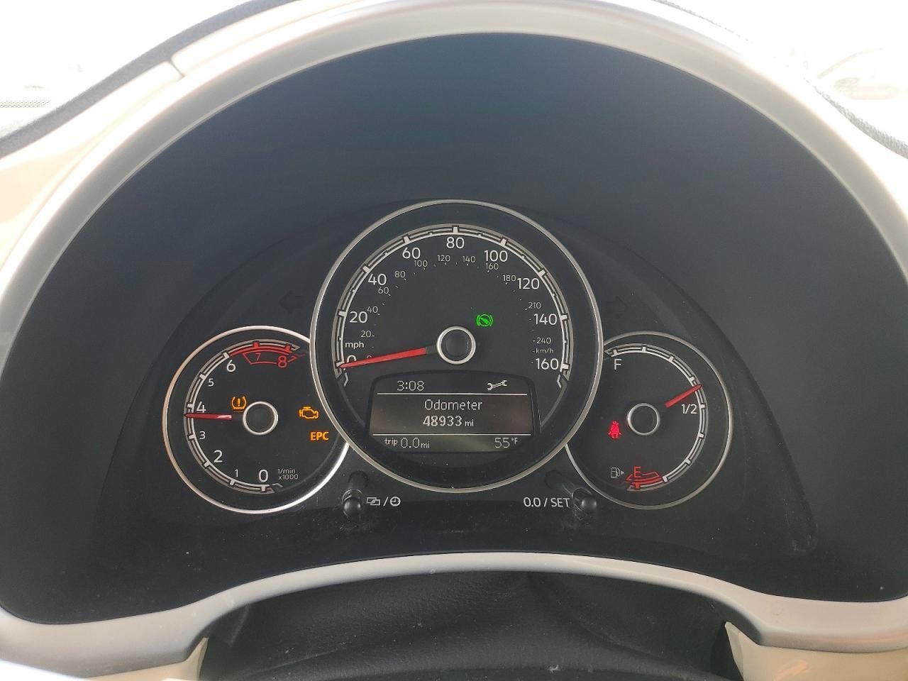 2019 Volkswagen Beetle s