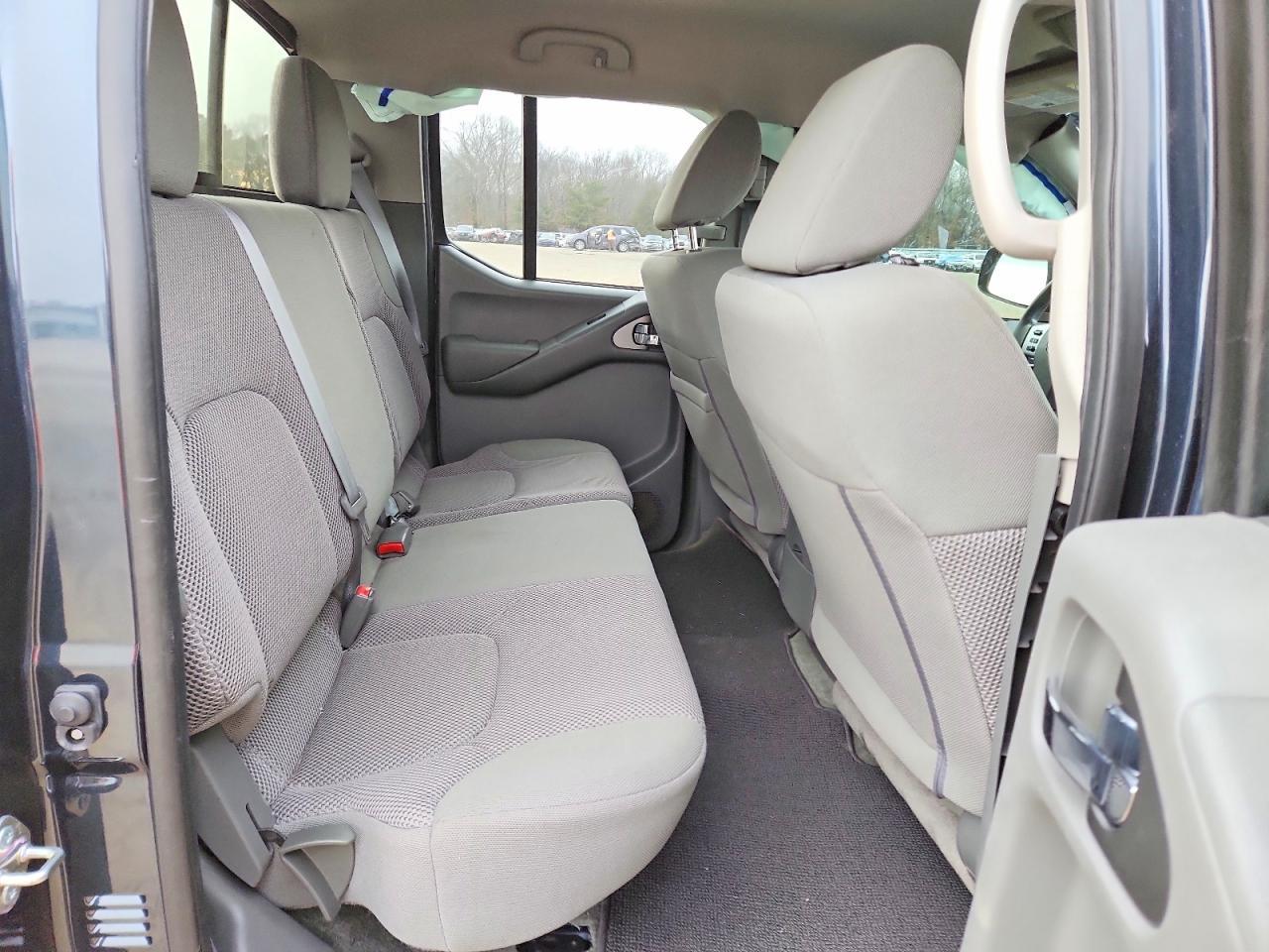 2018 Nissan Frontier sv