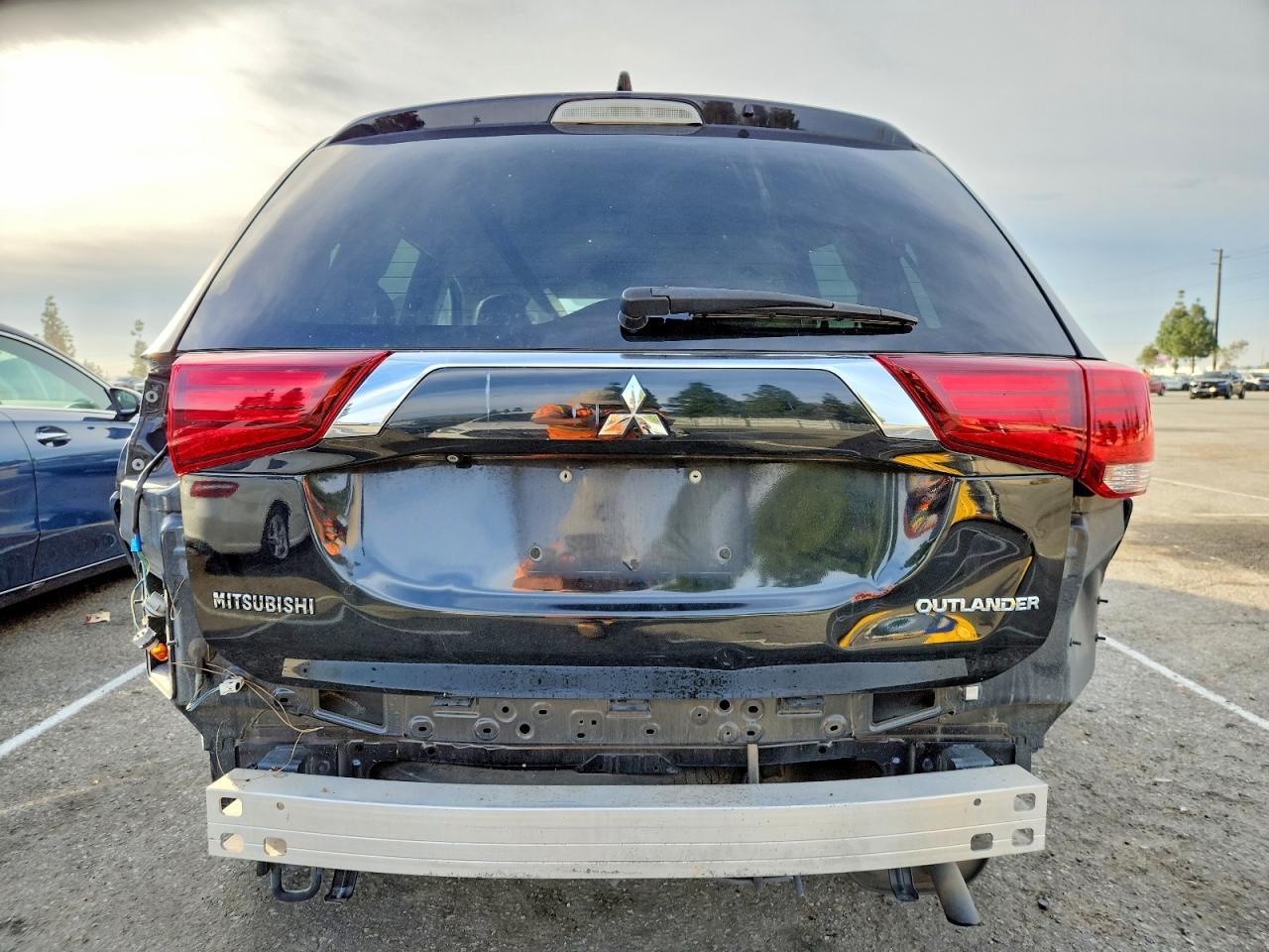 2018 Mitsubishi Outlander es