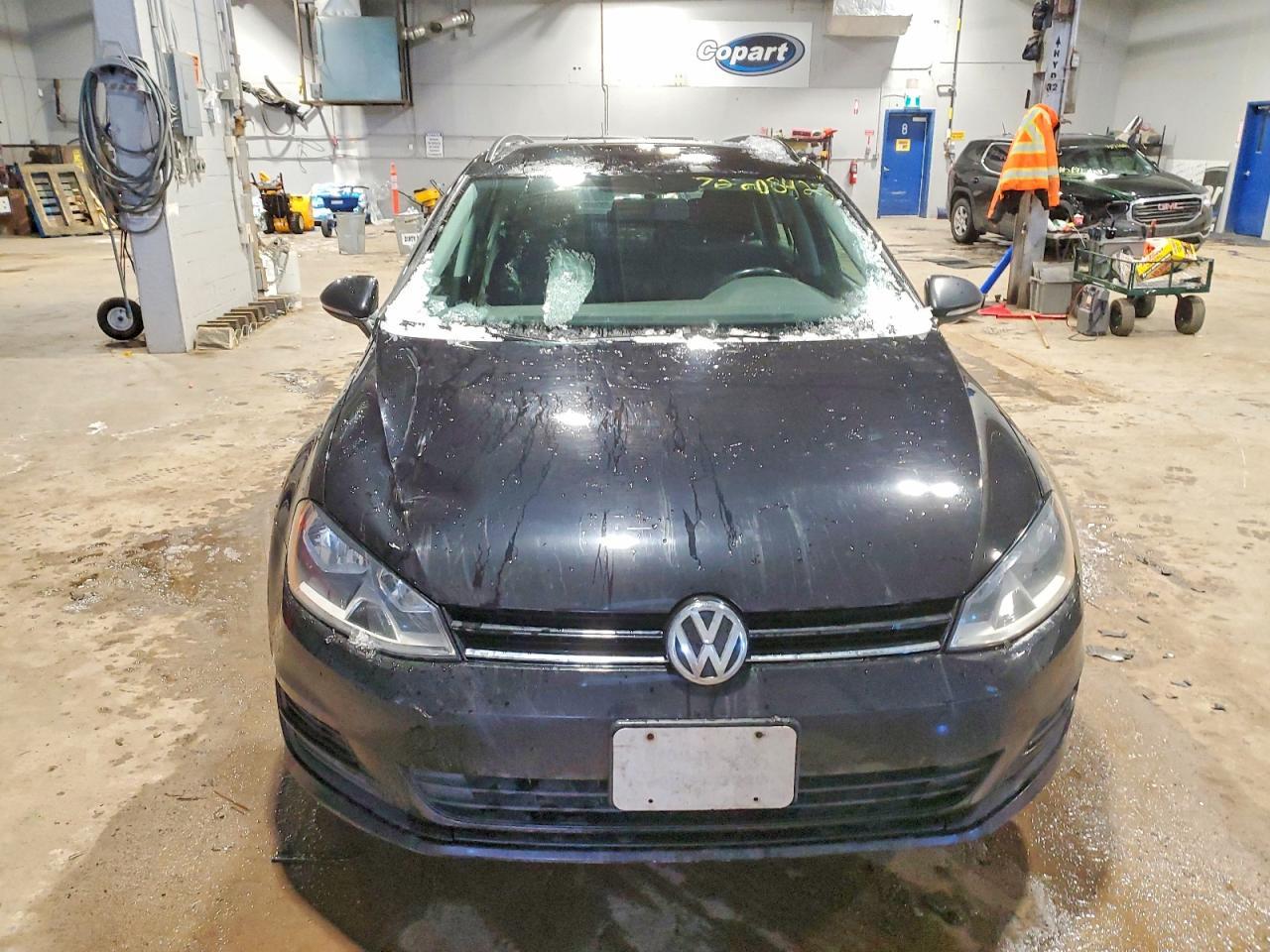 2016 Volkswagen Golf Sportwagen s