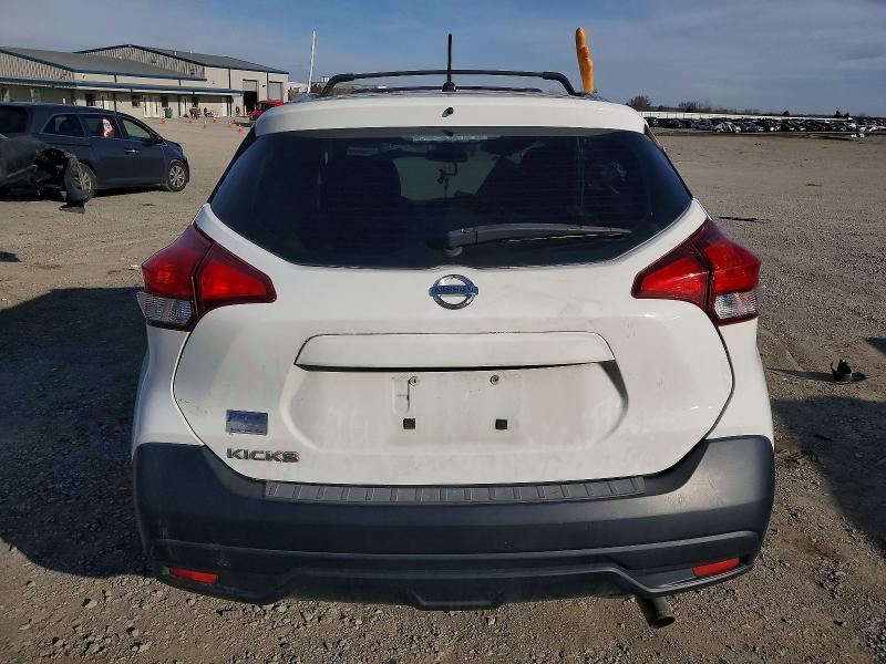 2018 Nissan Kicks s