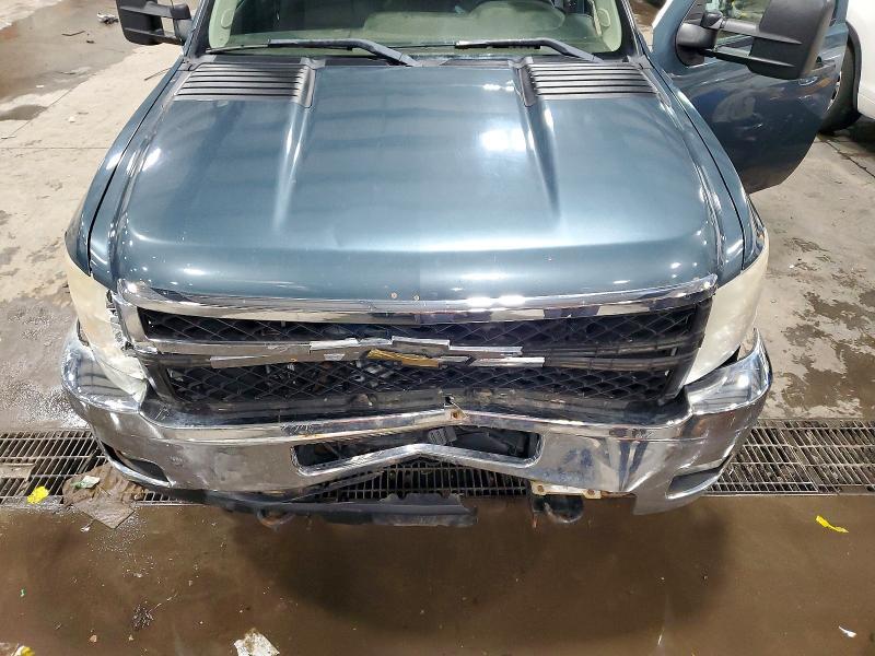 2011 Chevrolet Silverado K3500 lt