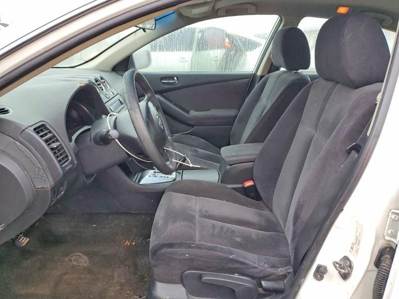 2010 Nissan Altima Base