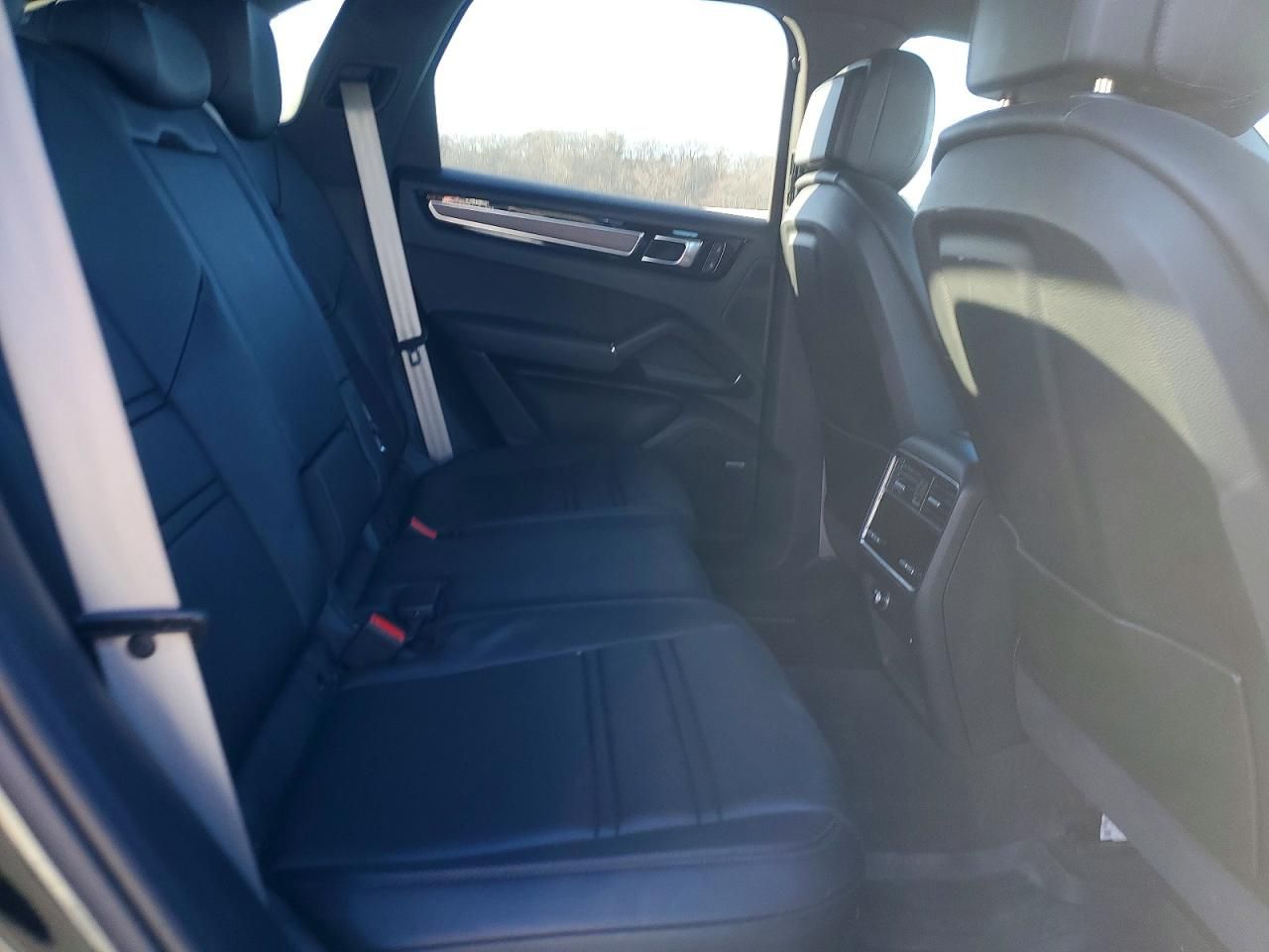 2023 Porsche Cayenne Base