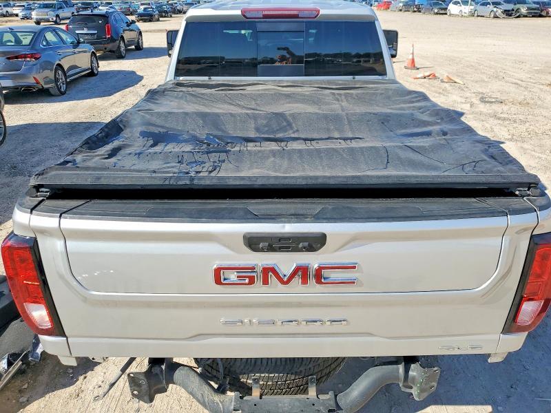 2022 GMC Sierra K2500 SLE